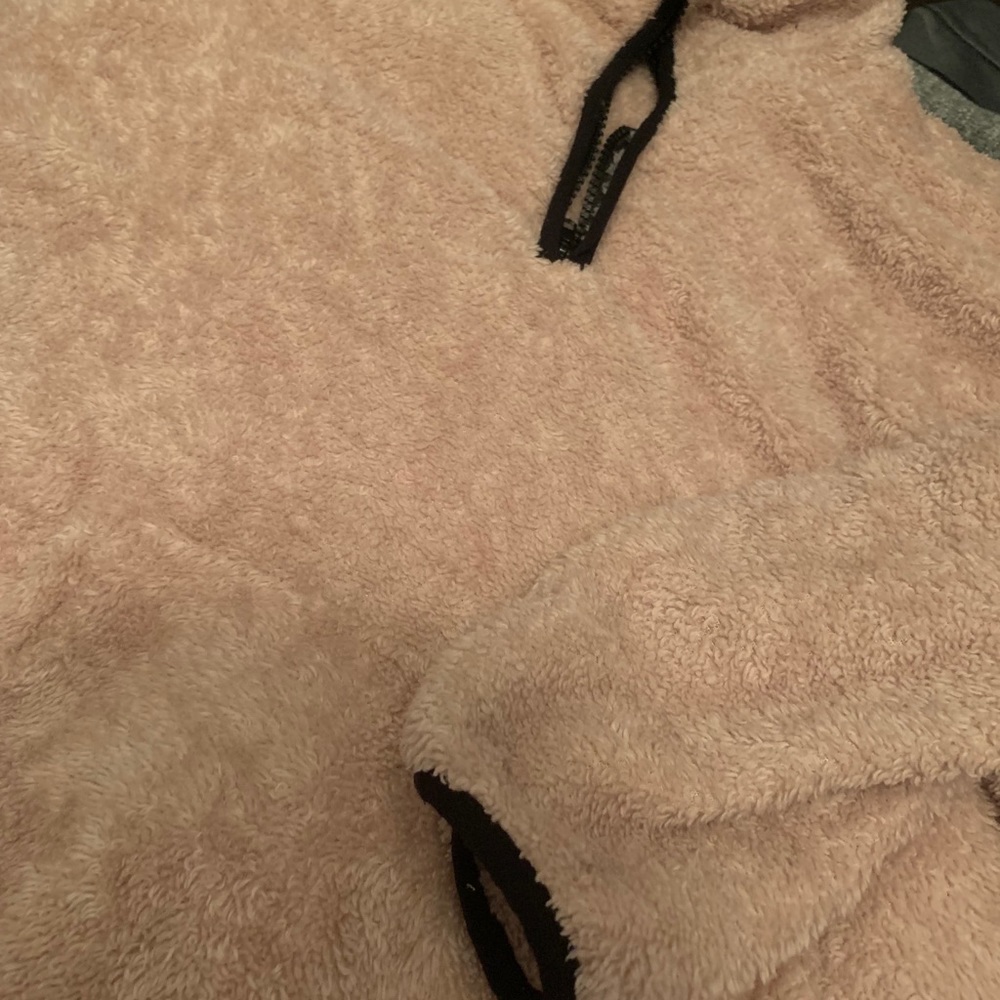 Furry pull over jacket - Picture 3 of 3